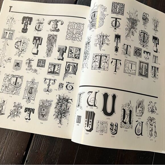 Victorian Decorative Letters CD-ROM and book Dover Electronic Clip Art - Picture 5 of 7